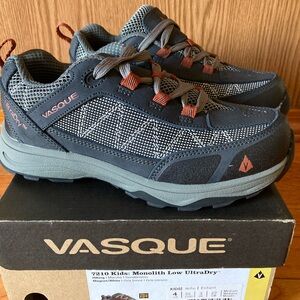 Vasque Monolith Low UltraDry kids’ hiking shoes